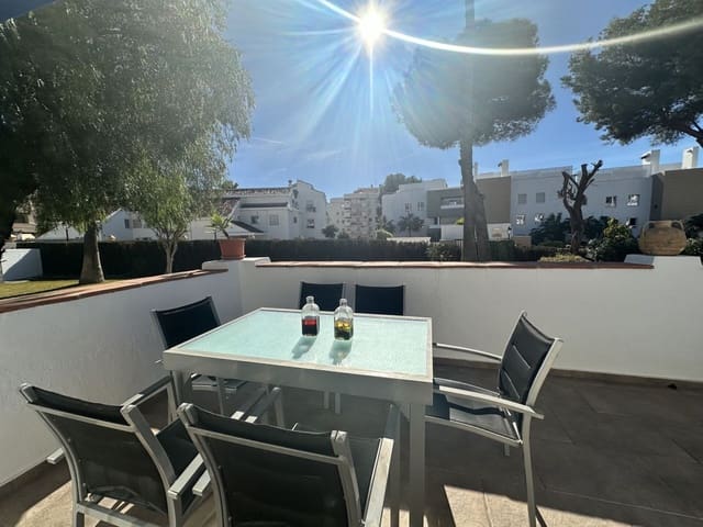 3 makuuhuone Huoneisto myytävänä paikassa Nueva Andalucia, Marbella mukana uima-altaan 
autotalli - 679 000 € (Ref: 9058405)