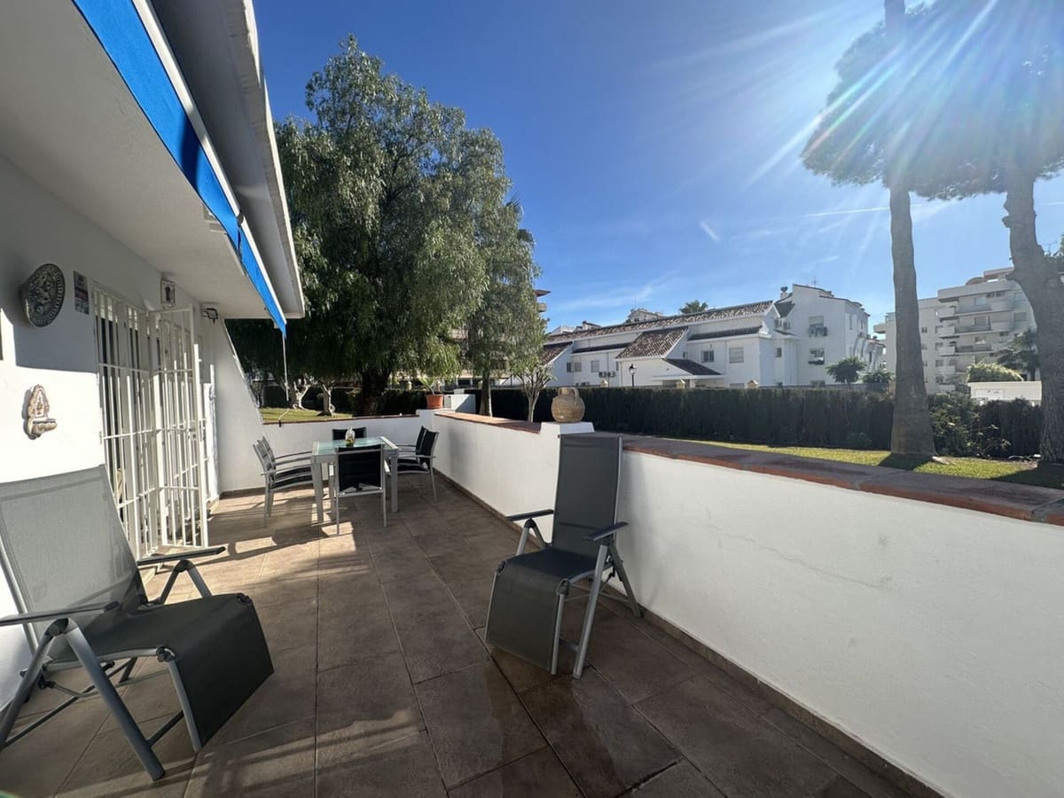 3 soverom Leilighet til salgs i Nueva Andalucia med svømmebasseng garasje - € 679 000 (Ref: 9058405)