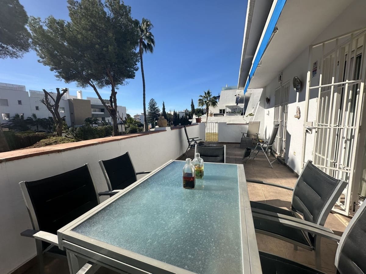 3 soverom Leilighet til salgs i Nueva Andalucia med svømmebasseng garasje - € 679 000 (Ref: 9058405)