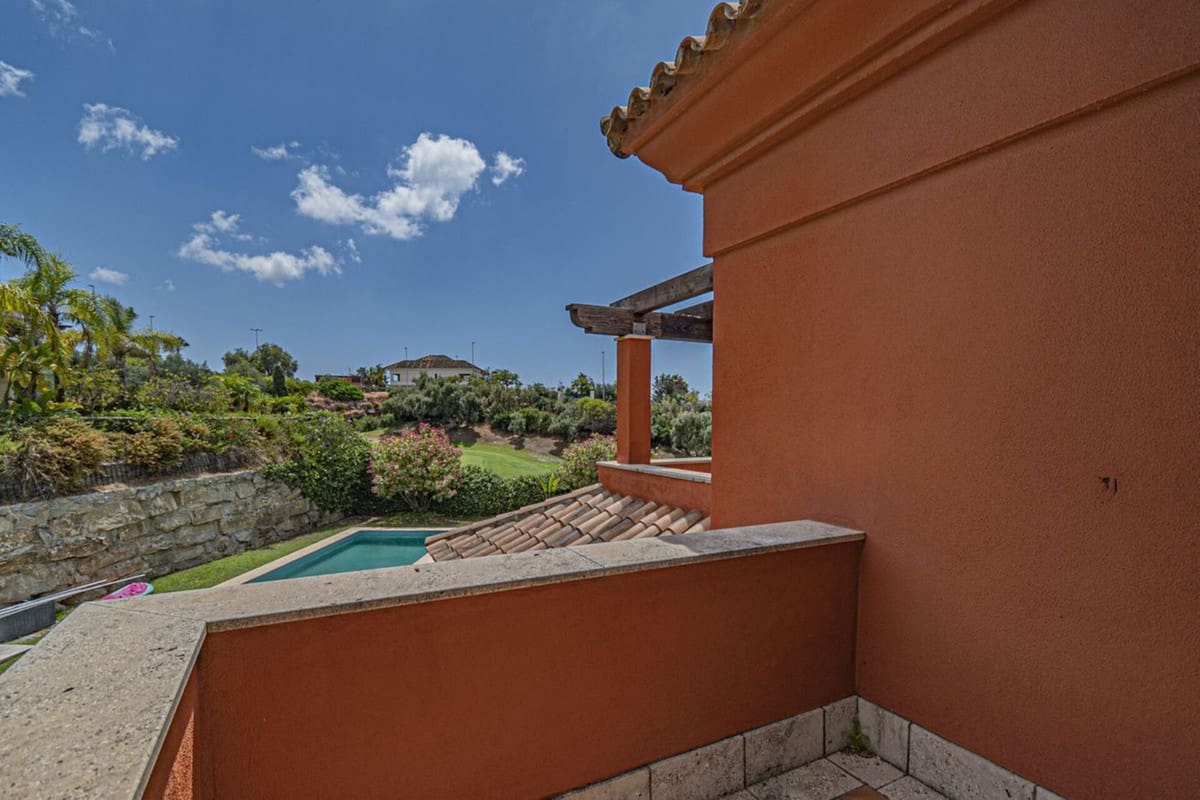 5 soverom Villa til leie i Marbella med svømmebasseng garasje - € 4 900 (Ref: 9072843)