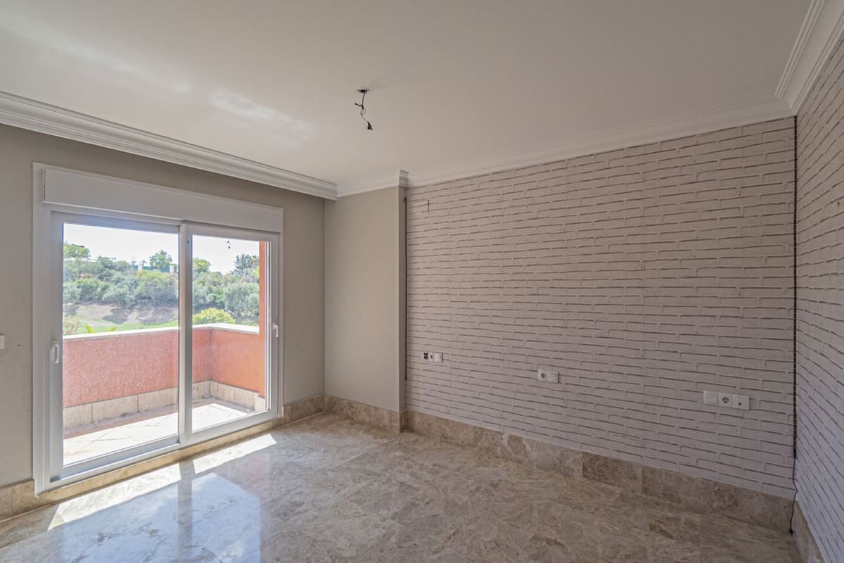 5 soverom Villa til leie i Marbella med svømmebasseng garasje - € 4 900 (Ref: 9072843)