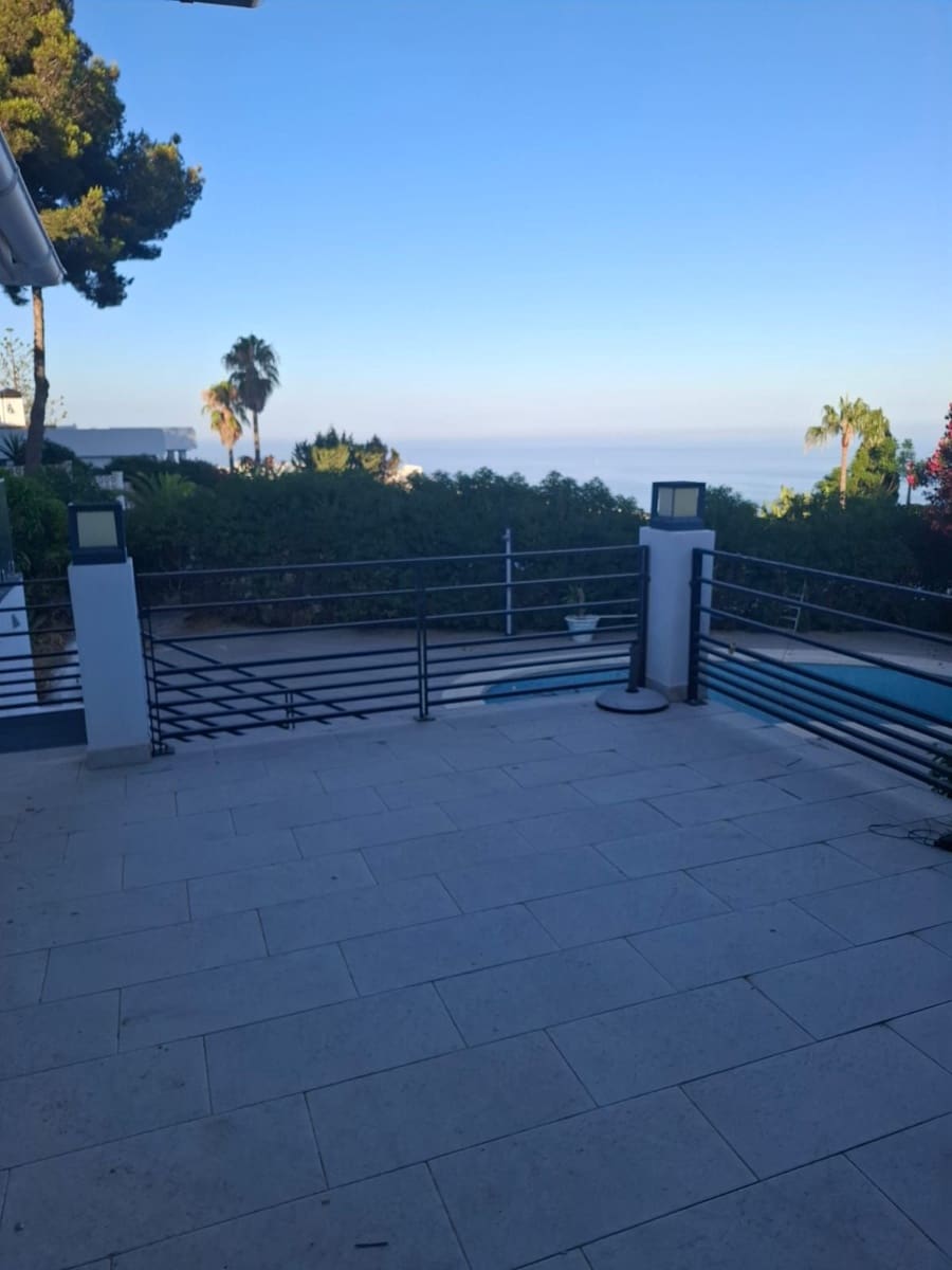 3 sypialnia Finka/Dom wiejski na sprzedaż w Benalmadena z basenem garażem - 1 250 000 € (Ref: 9123603)