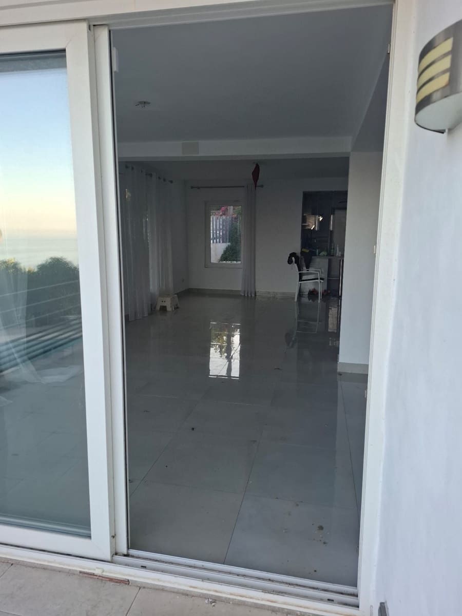 3 sypialnia Finka/Dom wiejski na sprzedaż w Benalmadena z basenem garażem - 1 250 000 € (Ref: 9123603)