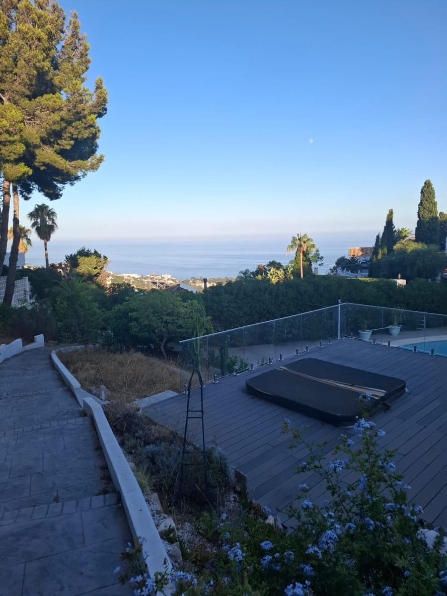 3 sypialnia Finka/Dom wiejski na sprzedaż w Benalmadena z basenem garażem - 1 250 000 € (Ref: 9123603)