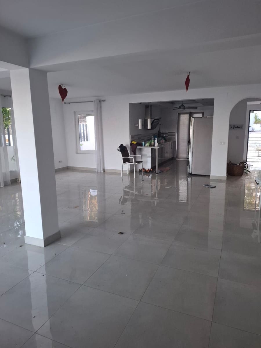 3 sypialnia Finka/Dom wiejski na sprzedaż w Benalmadena z basenem garażem - 1 250 000 € (Ref: 9123603)