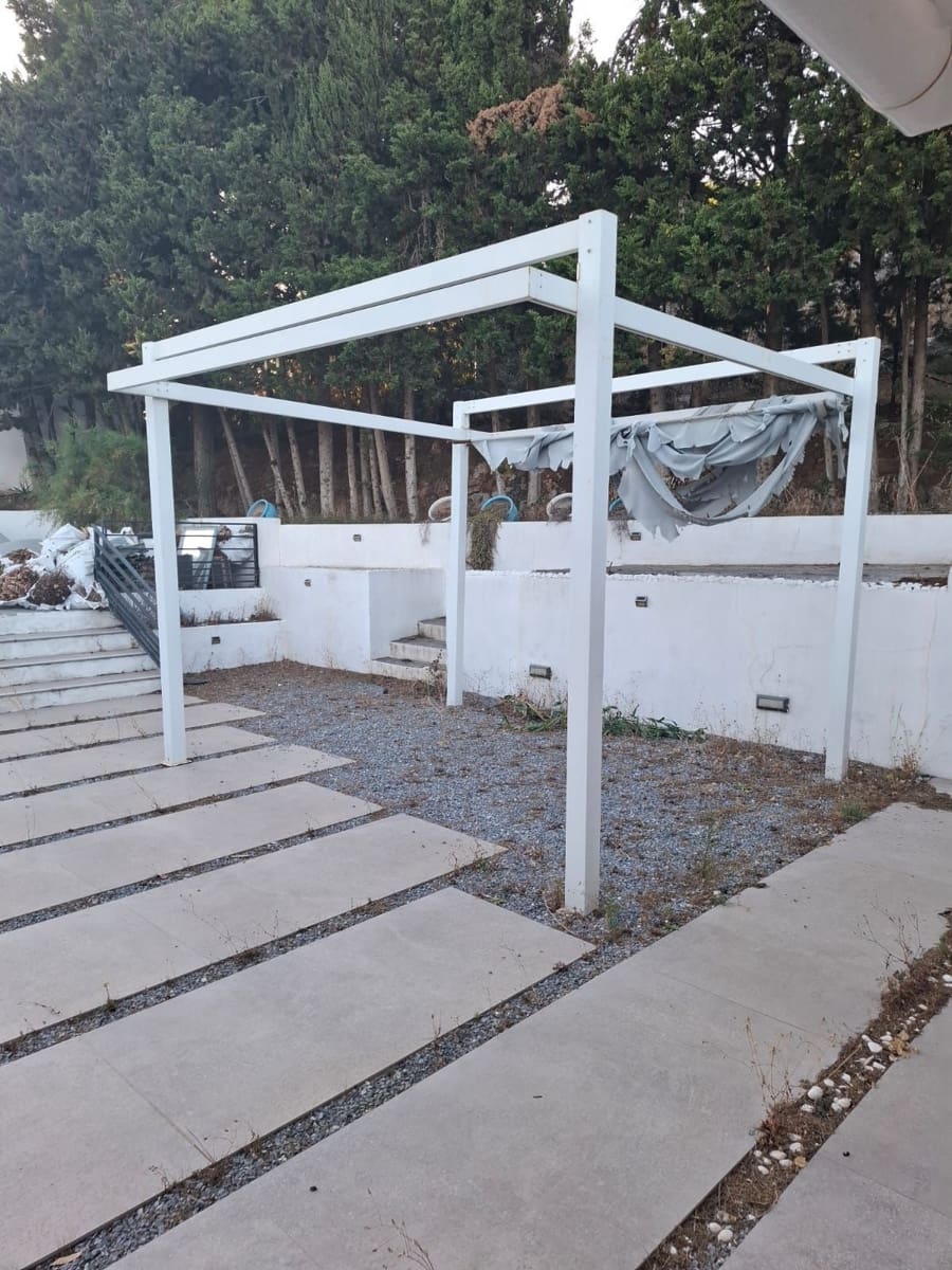 3 sypialnia Finka/Dom wiejski na sprzedaż w Benalmadena z basenem garażem - 1 250 000 € (Ref: 9123603)