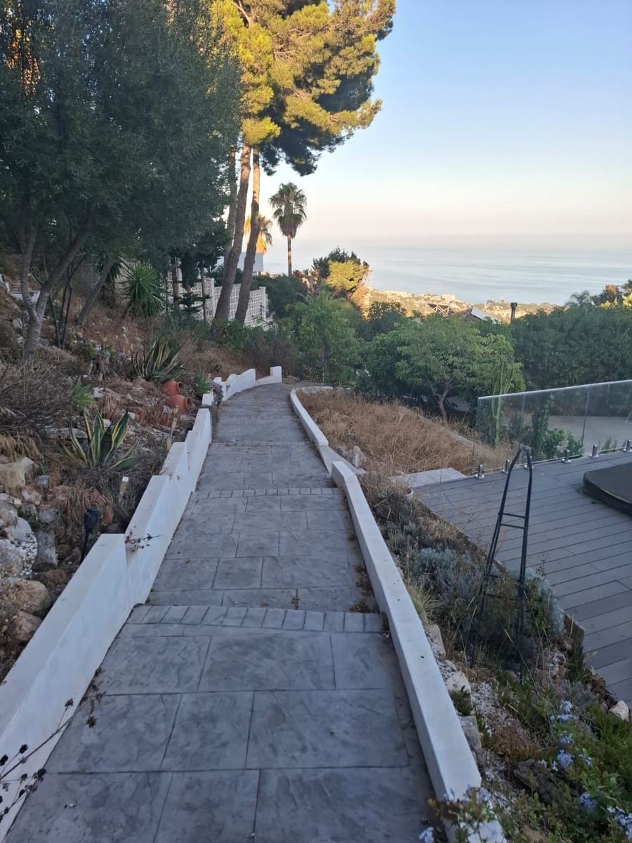 3 sypialnia Finka/Dom wiejski na sprzedaż w Benalmadena z basenem garażem - 1 250 000 € (Ref: 9123603)