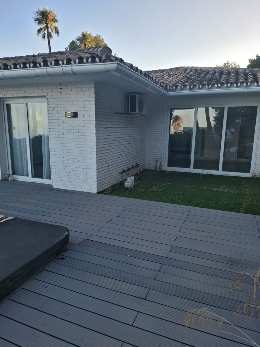 3 sypialnia Finka/Dom wiejski na sprzedaż w Benalmadena z basenem garażem - 1 250 000 € (Ref: 9123603)