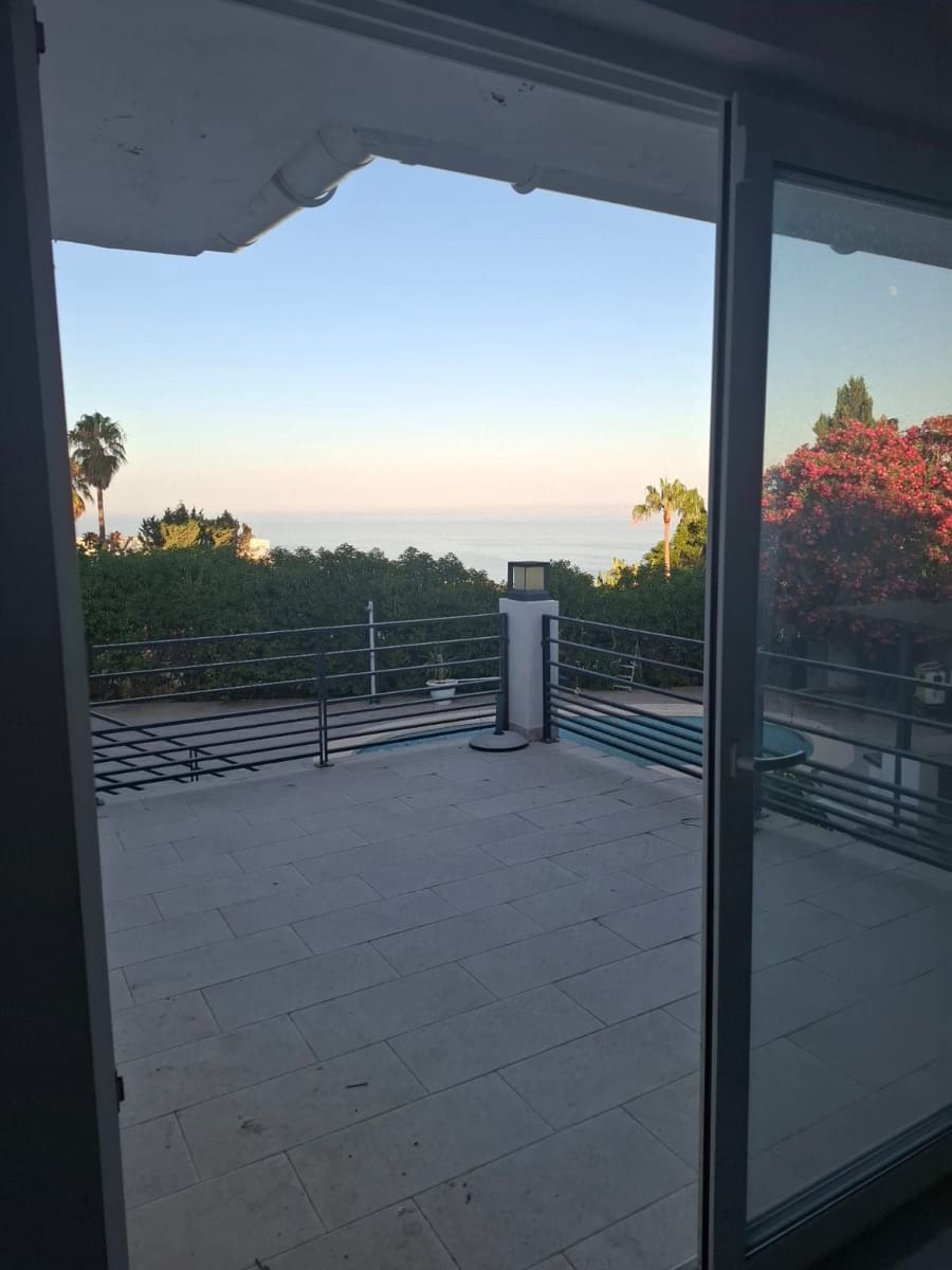 3 sypialnia Finka/Dom wiejski na sprzedaż w Benalmadena z basenem garażem - 1 250 000 € (Ref: 9123603)