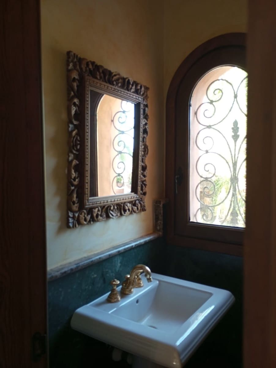 4 quarto Moradia para venda em El Velerin com piscina garagem - 1 150 000 € (Ref: 9137414)