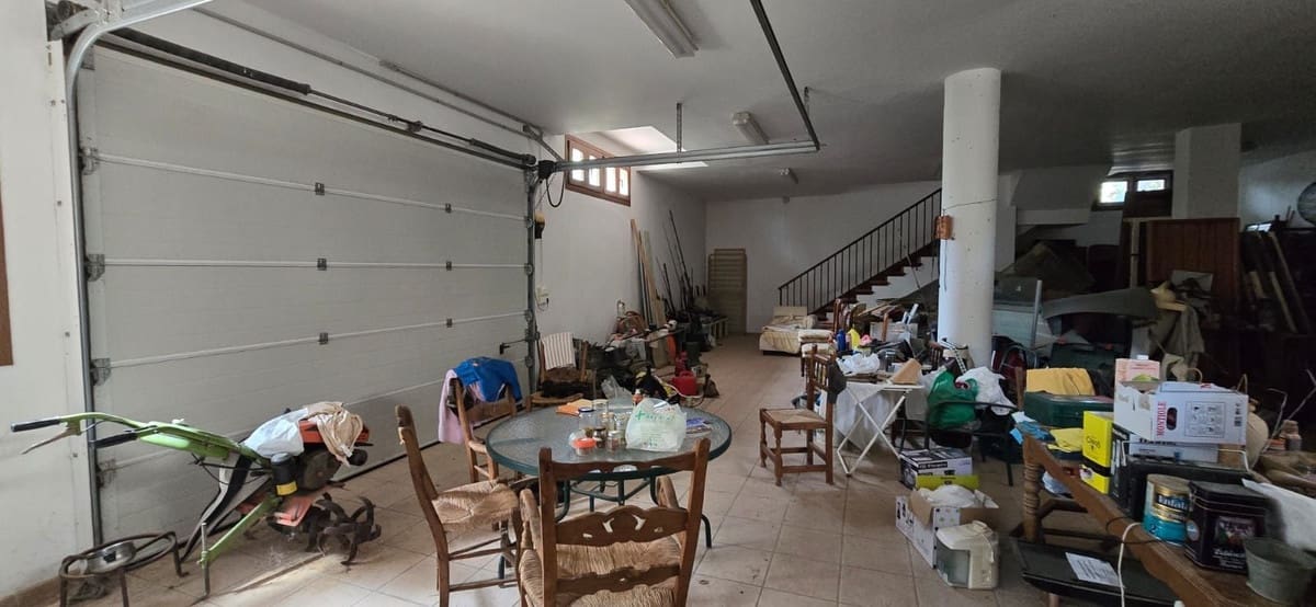 4 quarto Moradia para venda em El Velerin com piscina garagem - 1 150 000 € (Ref: 9137414)