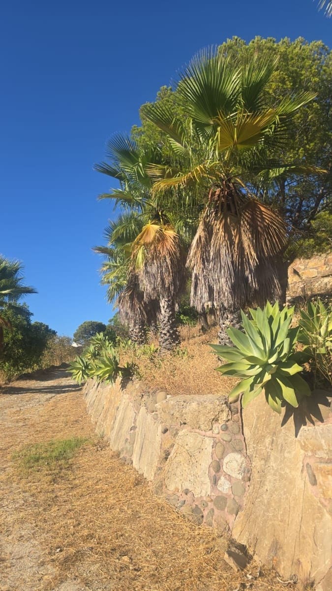 4 quarto Moradia para venda em El Velerin com piscina garagem - 1 150 000 € (Ref: 9137414)