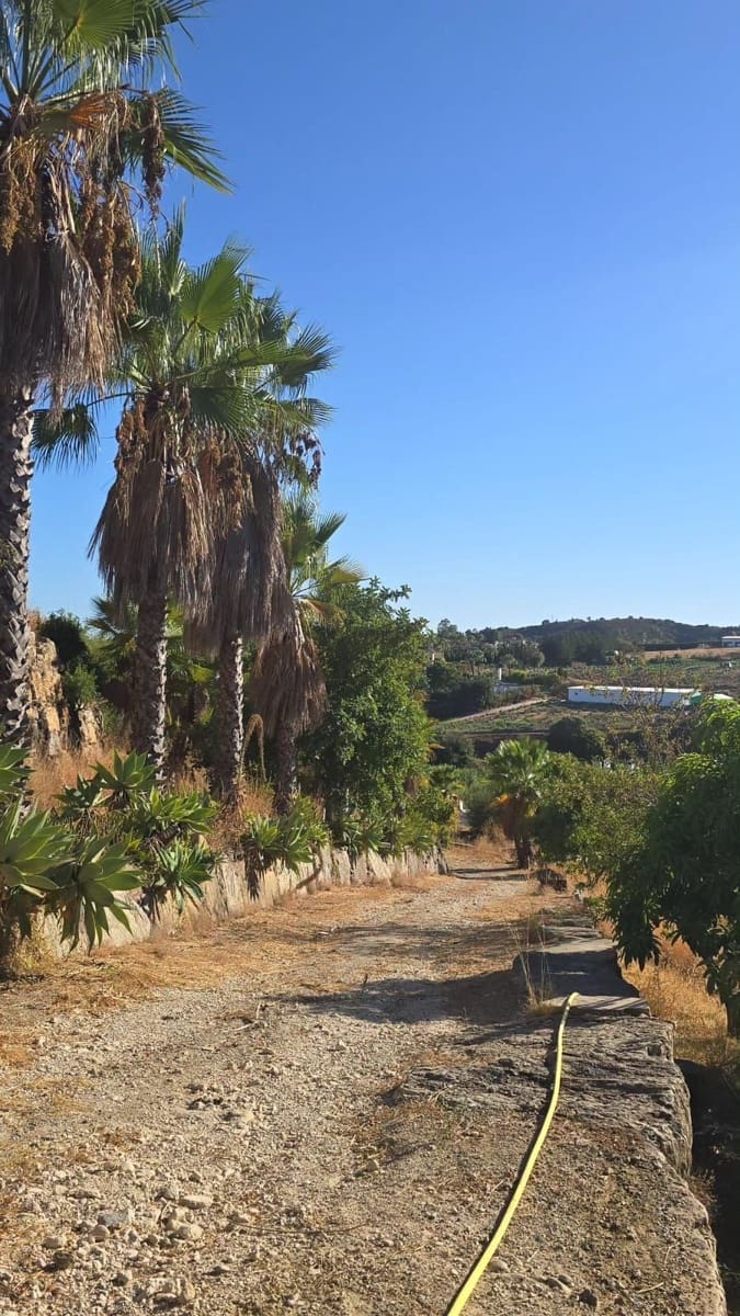 4 quarto Moradia para venda em El Velerin com piscina garagem - 1 150 000 € (Ref: 9137414)