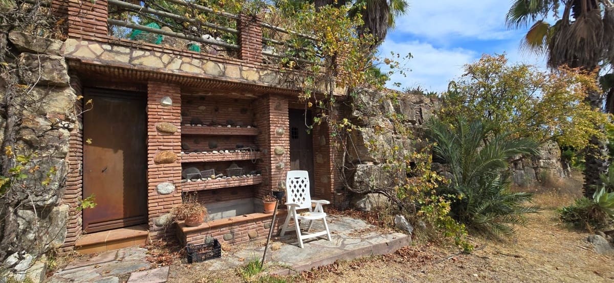 4 quarto Moradia para venda em El Velerin com piscina garagem - 1 150 000 € (Ref: 9137414)