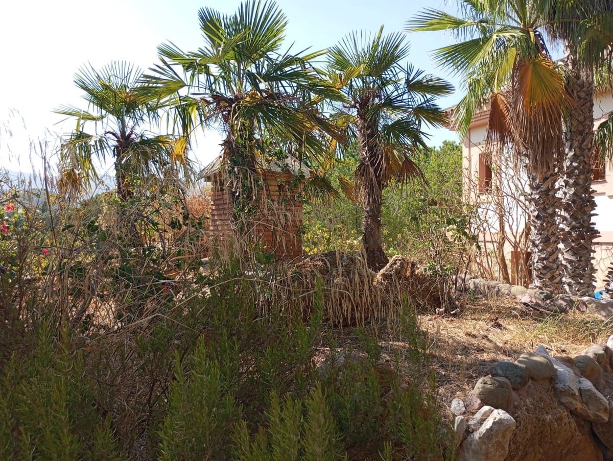 4 quarto Moradia para venda em El Velerin com piscina garagem - 1 150 000 € (Ref: 9137414)