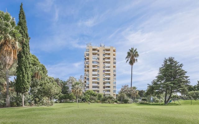 1 soveværelse Studio til leje i Nueva Andalucia, Marbella med swimmingpool garage - € 1.500 (Ref: 9161459)