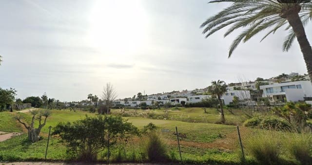 Building Plot for sale in El Paraiso, Estepona - € 690,000 (Ref: 9165291)