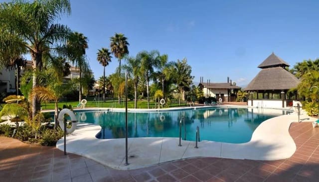 Building Plot for sale in El Paraiso, Estepona - € 690,000 (Ref: 9165291)