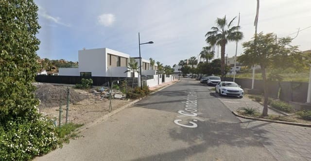 Byggegrund til salg i El Paraiso, Estepona - € 690.000 (Ref: 9165291)