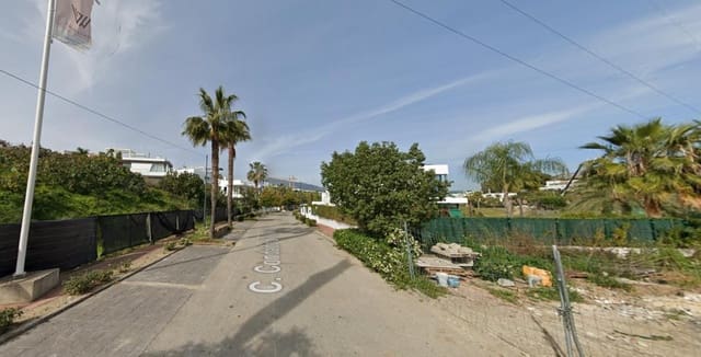 Building Plot for sale in El Paraiso, Estepona - € 690,000 (Ref: 9165291)