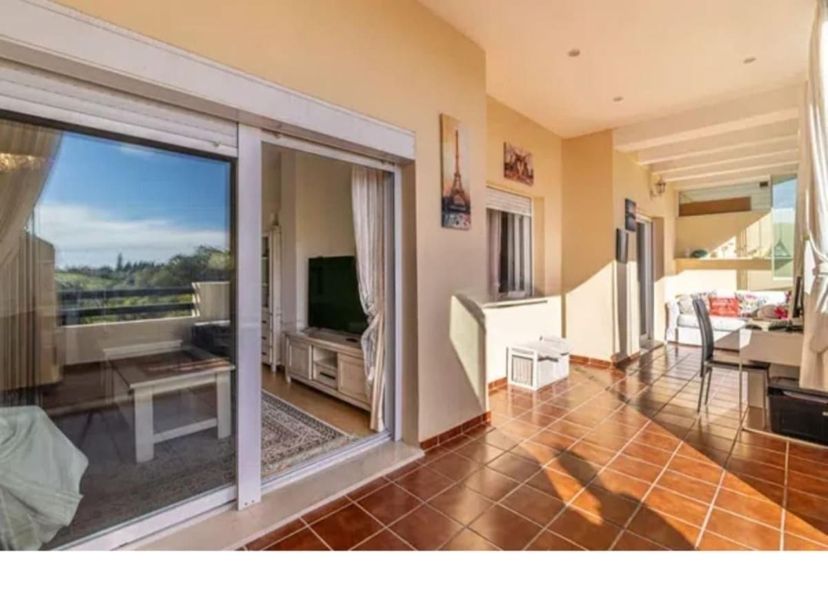 3 soverom Penthouse til salgs i New Golden Mile med svømmebasseng garasje - € 349 000 (Ref: 9170815)