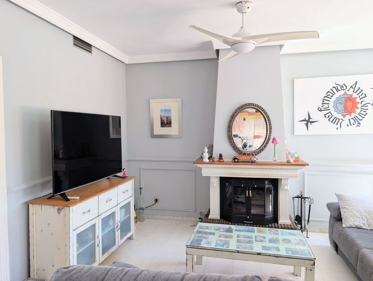 3 sypialnia Dom na sprzedaż w Nueva Andalucia z basenem garażem - 679 000 € (Ref: 9186280)