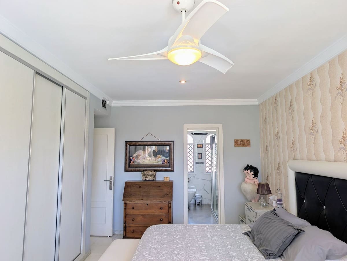 3 slaapkamer Huis te koop in Nueva Andalucia met zwembad garage - € 679.000 (Ref: 9186280)