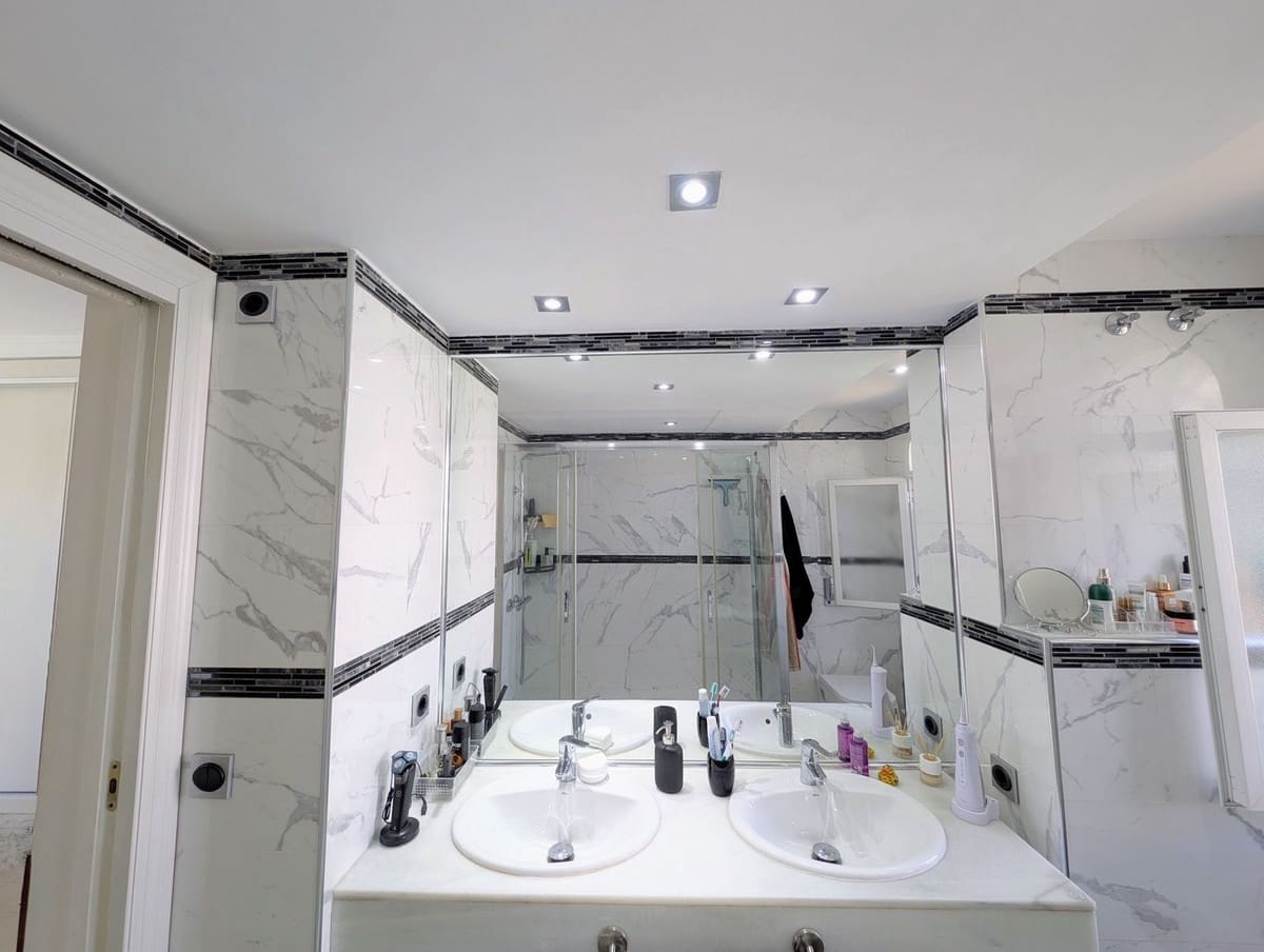 3 slaapkamer Huis te koop in Nueva Andalucia met zwembad garage - € 679.000 (Ref: 9186280)