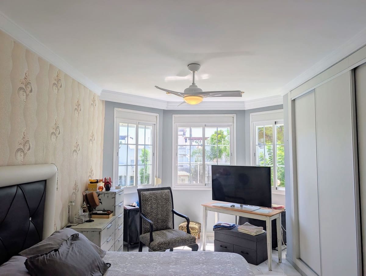 3 bedroom Townhouse for sale in Nueva Andalucia with pool garage - € 679,000 (Ref: 9186280)