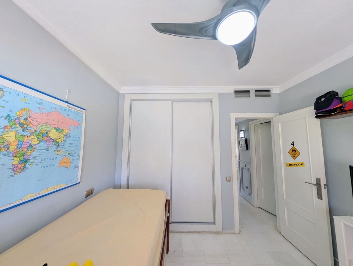 3 soveværelse Byhus til salg i Nueva Andalucia med swimmingpool garage - € 679.000 (Ref: 9186280)