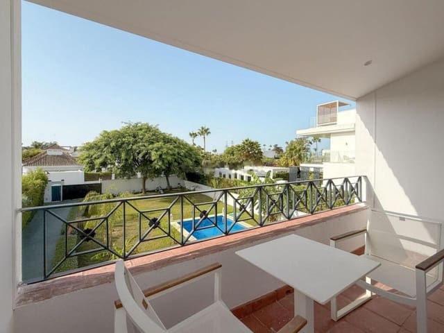 4 soverom Villa til salgs i Guadalmina Baja, Marbella med svømmebasseng garasje - € 1 895 000 (Ref: 9205260)