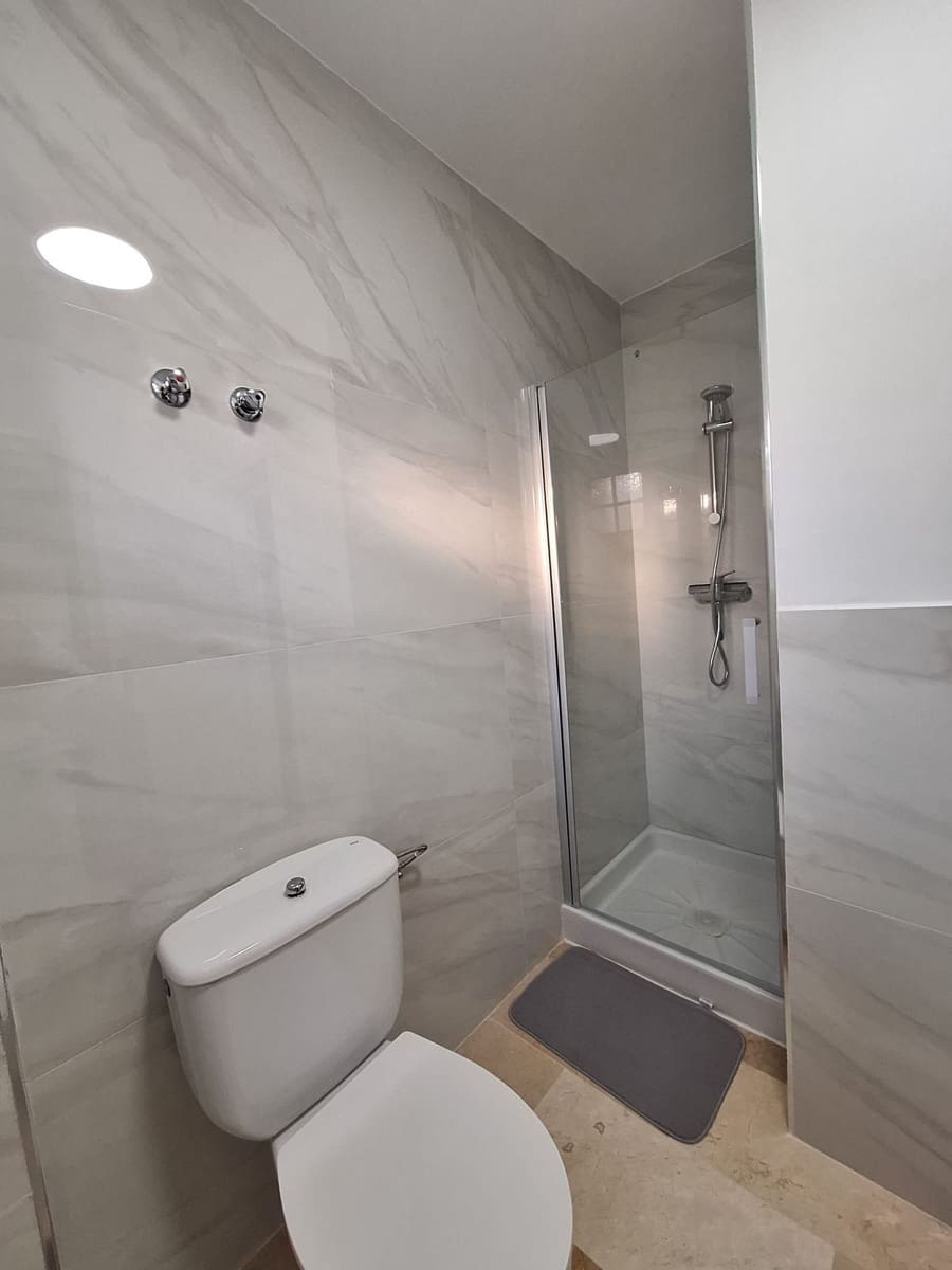 3 bedroom Terraced Villa for rent in Playa Flamenca with pool garage - € 1,050 (Ref: 9272978)