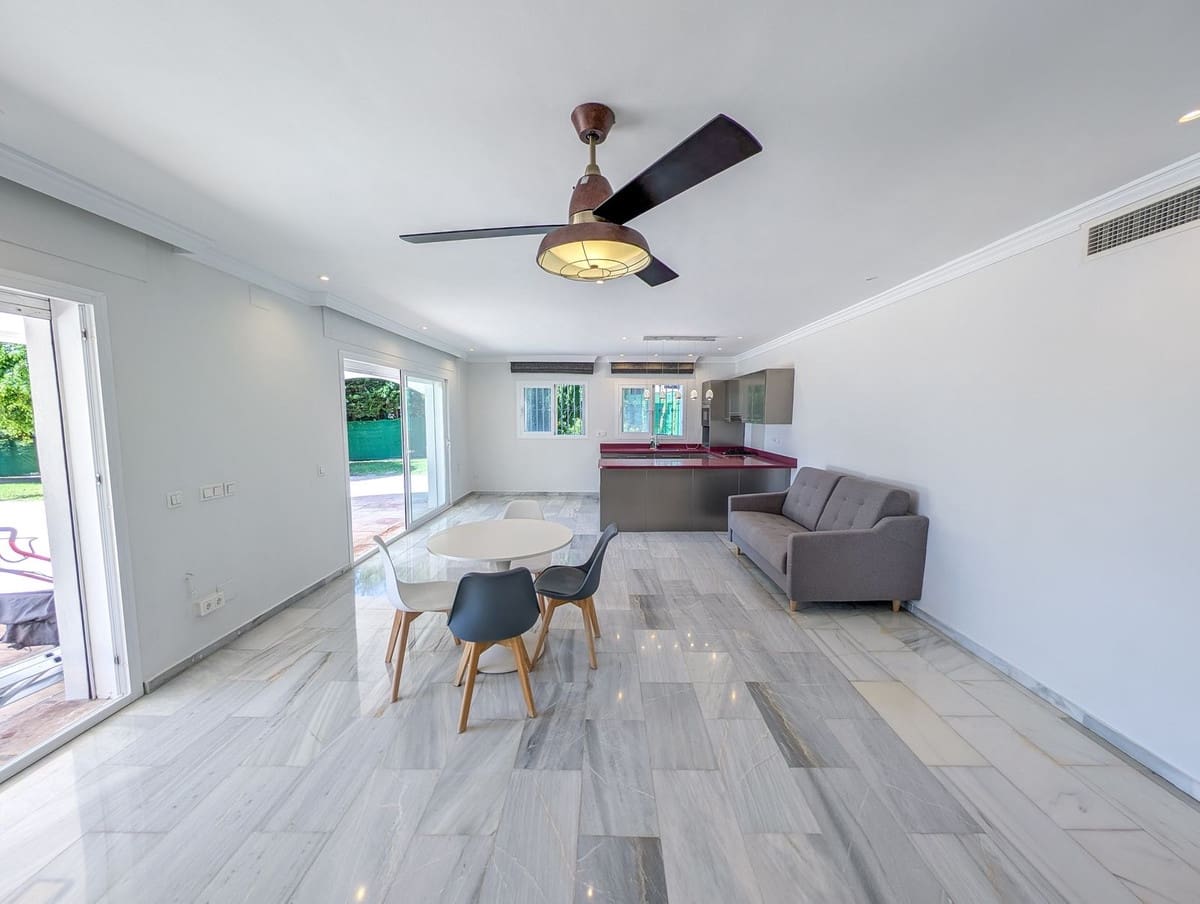 Chalet de 5 habitaciones en Nueva Andalucia en venta con piscina garaje - 3.490.000 € (Ref: 9306723)