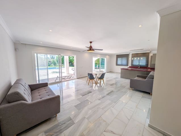 Chalet de 5 habitaciones en Nueva Andalucia, Marbella en venta con piscina garaje - 3.490.000 € (Ref: 9306723)