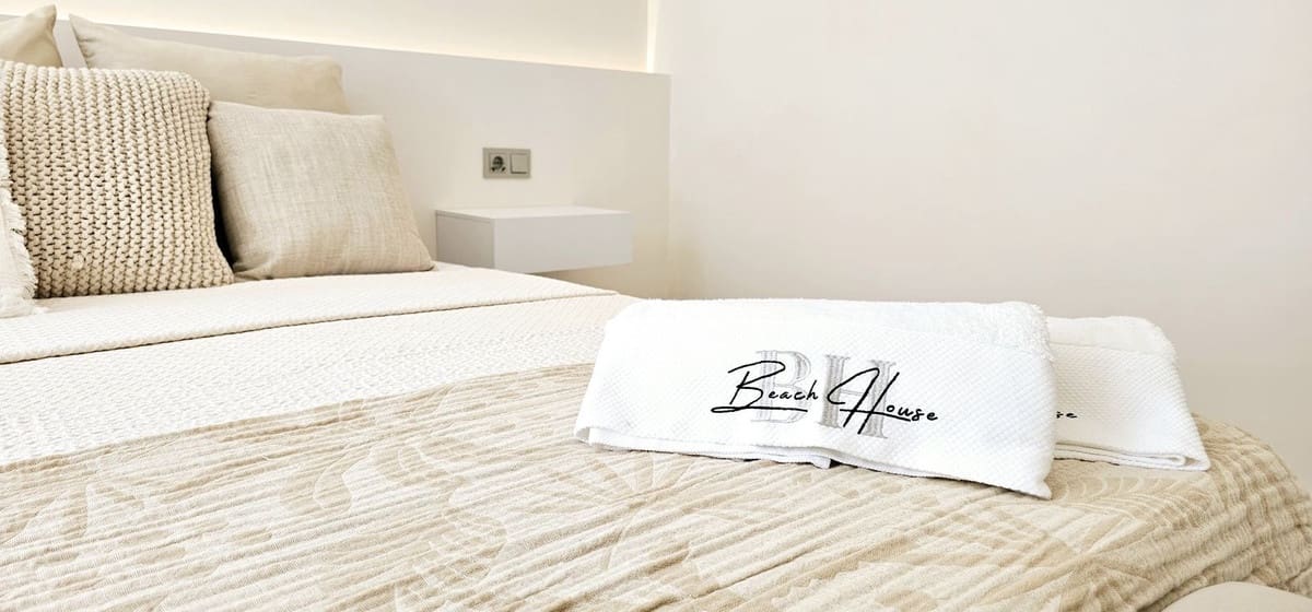 3 soveværelse Semi-Rækkehus til leje i Bahia Dorada med swimmingpool garage - € 3.900 (Ref: 9386653)