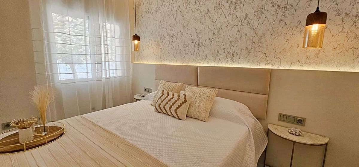 3 soveværelse Semi-Rækkehus til leje i Bahia Dorada med swimmingpool garage - € 3.900 (Ref: 9386653)