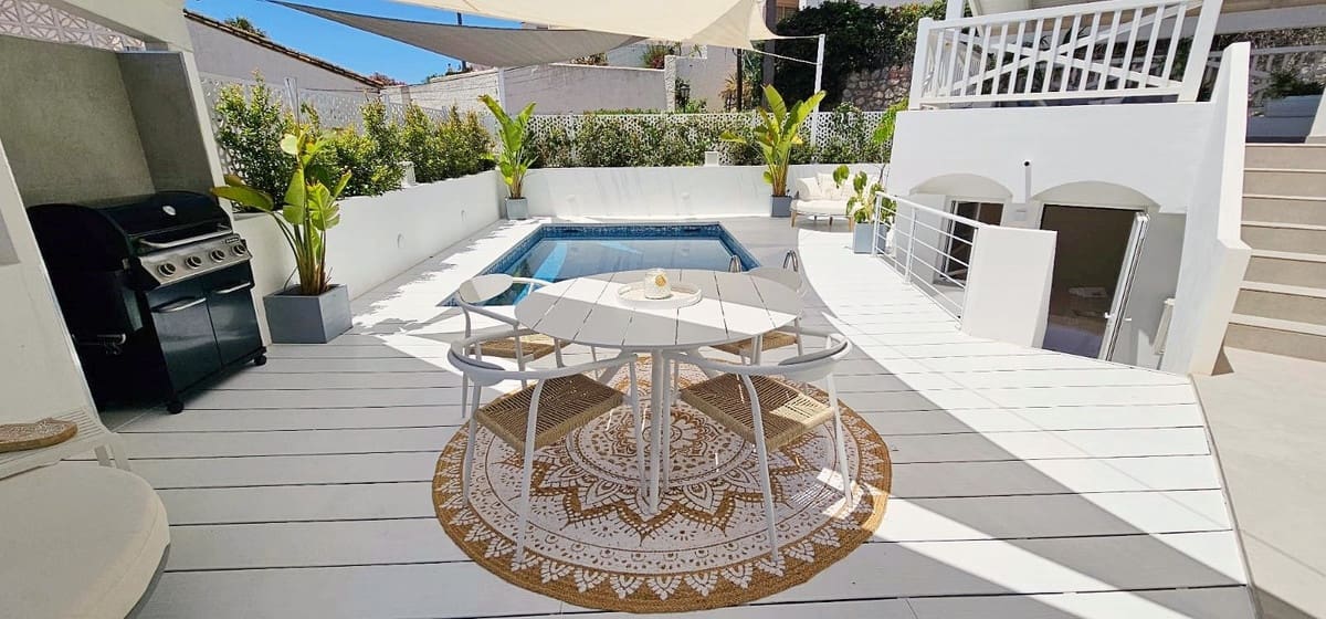 3 soveværelse Semi-Rækkehus til leje i Bahia Dorada med swimmingpool garage - € 3.900 (Ref: 9386653)