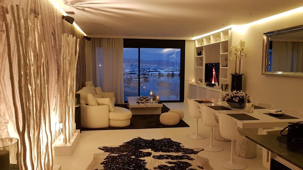 2 quarto Apartamento para venda em Puerto Banus com garagem - 2 400 000 € (Ref: 9398897)