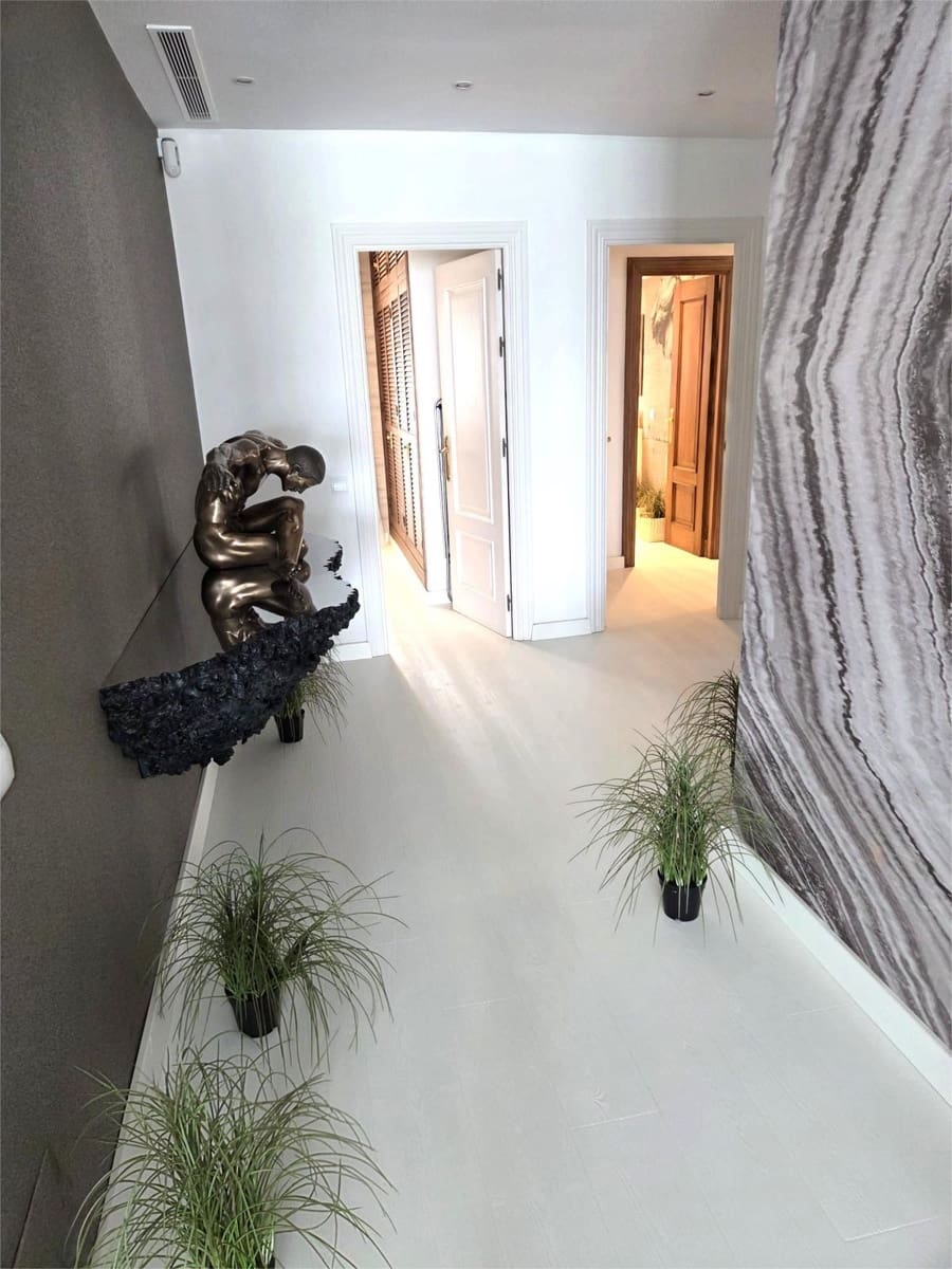 2 quarto Apartamento para venda em Puerto Banus com garagem - 2 400 000 € (Ref: 9398897)