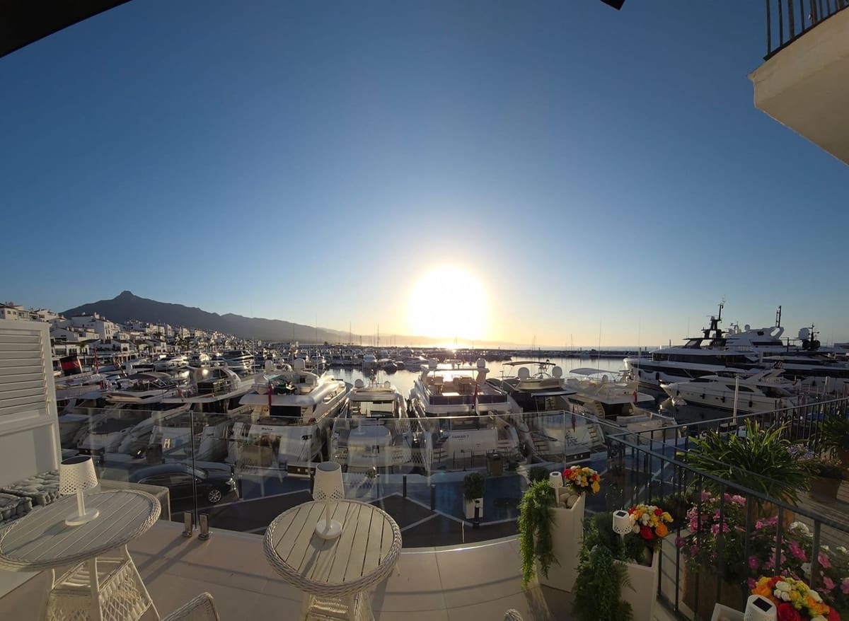 2 quarto Apartamento para venda em Puerto Banus com garagem - 2 400 000 € (Ref: 9398897)