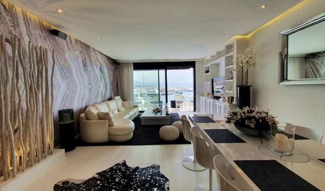 2 soveværelse Lejlighed til salg i Puerto Banus, Marbella med garage - € 2.400.000 (Ref: 9398897)