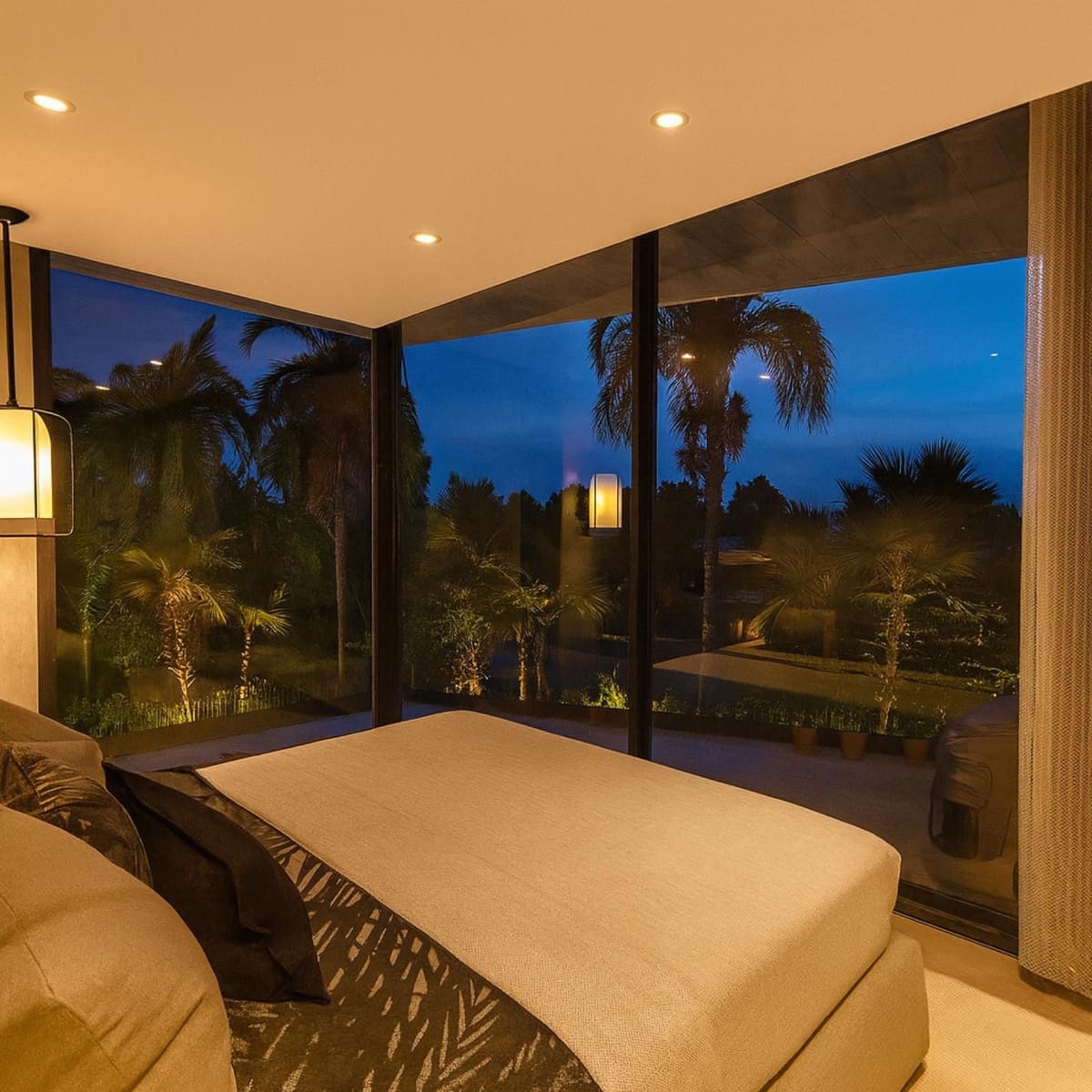 3 bedroom Villa for sale in Nueva Andalucia with pool garage - € 3,500,000 (Ref: 9414850)