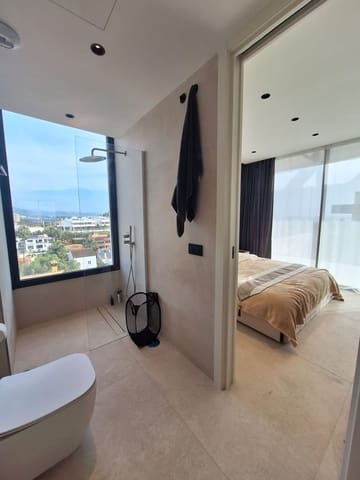 Chalet de 4 habitaciones en Nueva Andalucia, Marbella en venta con piscina garaje - 3.500.000 € (Ref: 9414850)