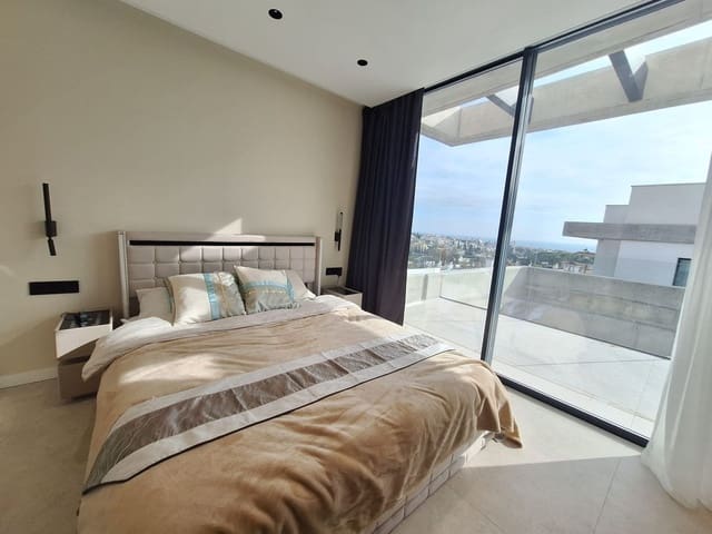 Chalet de 4 habitaciones en Nueva Andalucia, Marbella en venta con piscina garaje - 3.500.000 € (Ref: 9414850)