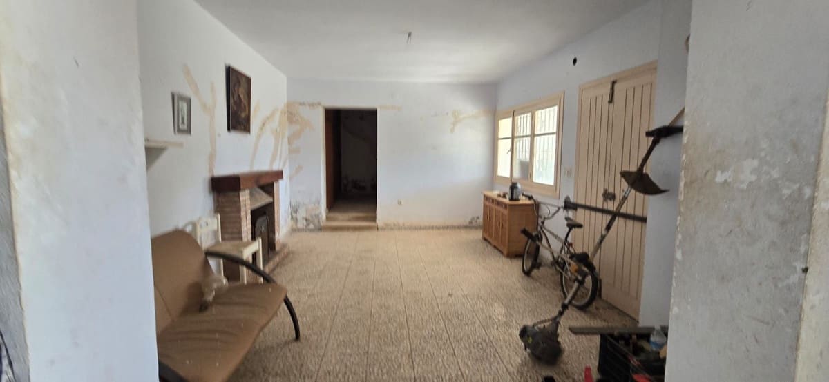 2 sypialnia Finka/Dom wiejski na sprzedaż w El Velerin z garażem - 595 000 € (Ref: 9420616)
