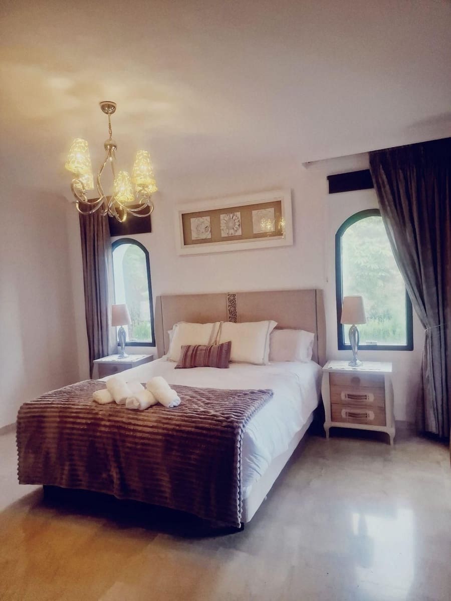 6 soveværelse Villa til salg i Benahavis med swimmingpool garage - € 1.690.000 (Ref: 9425381)