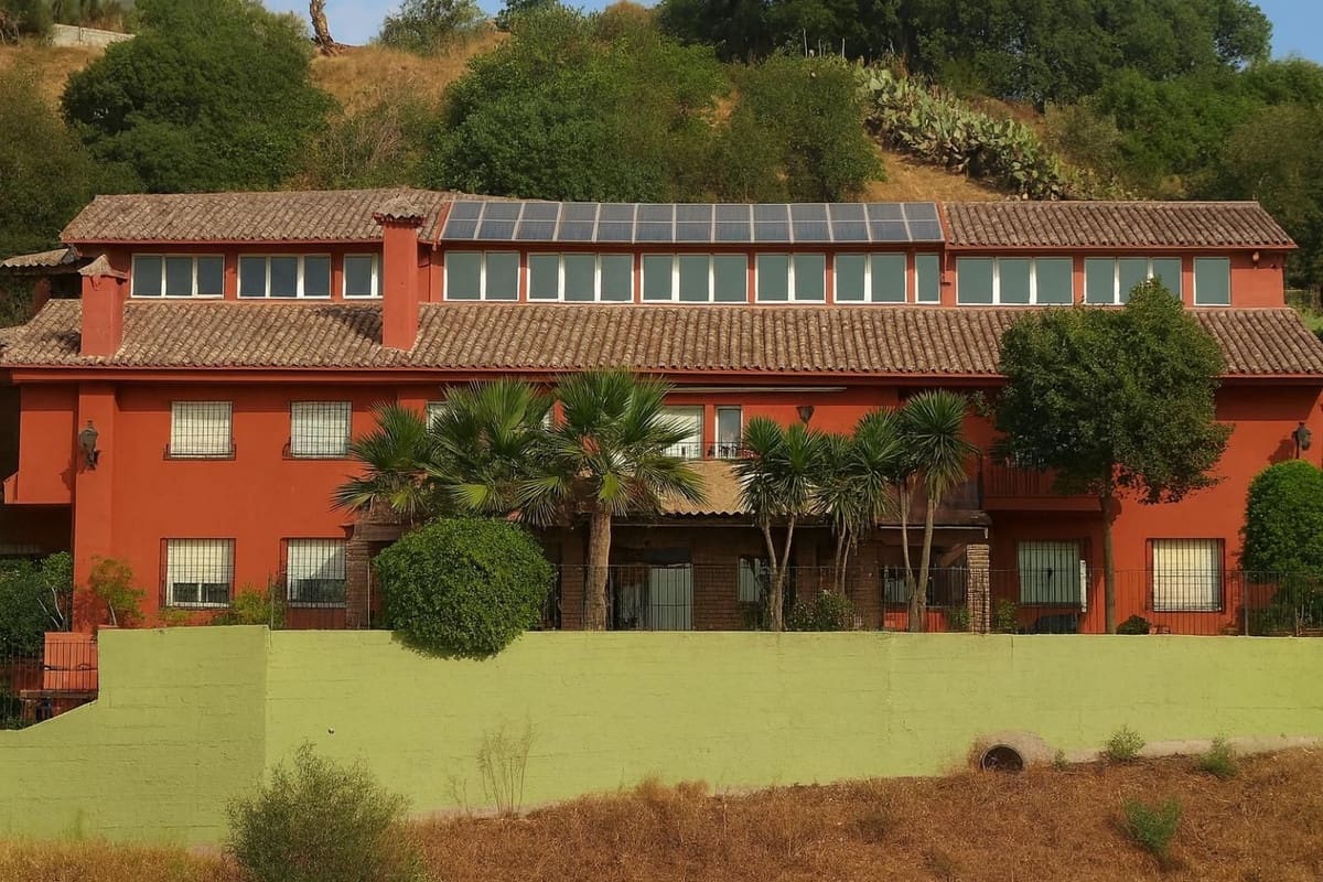 20 soveværelse Hotel til salg i Marbella med swimmingpool garage - € 4.400.000 (Ref: 9431621)