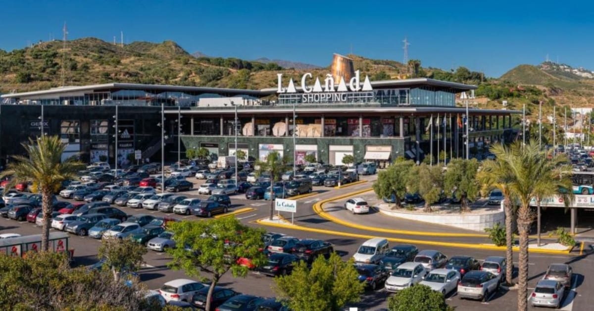 20 soveværelse Hotel til salg i Marbella med swimmingpool garage - € 4.400.000 (Ref: 9431621)