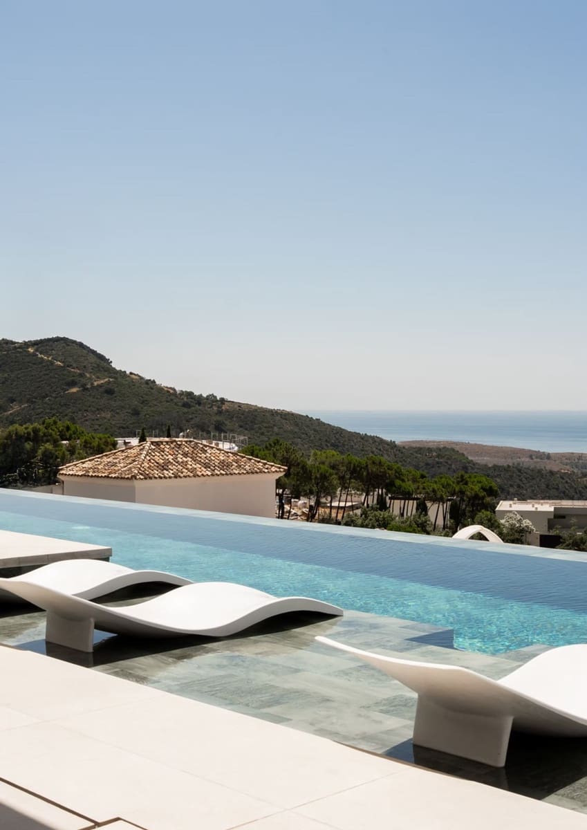 5 makuuhuone Huvila myytävänä paikassa Benahavis mukana uima-altaan 
autotalli - 7 995 000 € (Ref: 9436612)