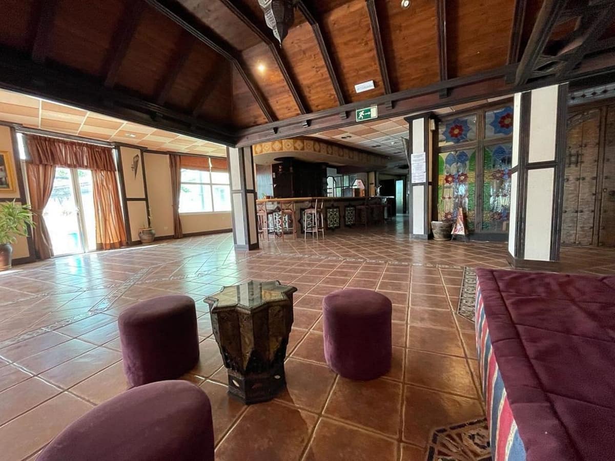 82 bedroom Hotel for sale in Marbella with pool garage - € 11,000,000 (Ref: 9438350)